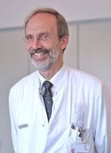 <b>Christian Weik</b> ist Chefarzt der Inneren Medizin im Augusta-Krankenhaus in <b>...</b> - Darmkrebs-Doc-Luethen