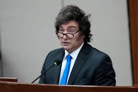 Trump Apoya a Milei y Descarta Rescate Financiero para Argentina - Imagen ilustrativa del artículo