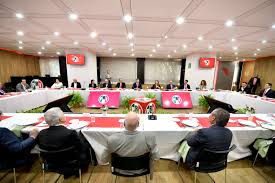 SE REÚNE ALEJANDRO MORENO CON EX GOBERNADORES DEL PRI