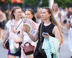 uk red heat warning
