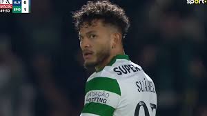 Furioso com decisão de João Pinheiro, Suárez brilhou com este golaço