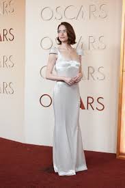 Oscars 2026 Live Updates: Kristen Wiig, Demi Moore and More Stars Light Up Red Carpet