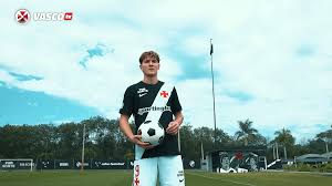 Colidio marcou seu primeiro gol com a camisa do Vasco; assista