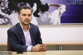 قاسمی، اقتصاددان: چرا دولت طبق وعده انتخاباتی رئیس‌جمهور، طرحش را در حوزه انرژی با نخبگان مطرح نمی‌کند؟/ افزایش قیمت حامل‌های انرژی با منطق غلط، جامعه را وارد «چرخه غارت» می‌کند