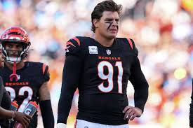 Star edge rusher Trey Hendrickson heading to Baltimore on 4-year, $112 million deal, AP source says