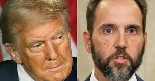 Công tố viên đặc biệt cân nhắc từ chức trước khi bị ông Trump ...
