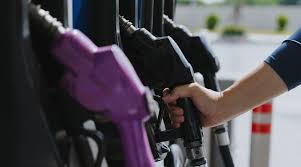Andorre : des augmentations colossales en trois mois… combien coûte un plein au pays du carburant pas cher?