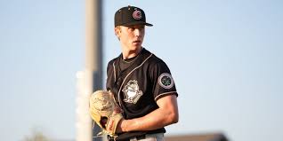 Braves call up No. 6 prospect Murphy, place Pérez on IL in flurry of moves