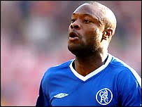 BBC SPORT | Football | My Club | Chelsea | Gallas targets January title win - _41034545_gallas203