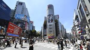 La ville de Tokyo encourage ses employés à venir travailler en short afin de réduire le recours à la climatisation