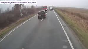 Ancheta în cazul accidentului din Timiș soldat cu 7 morți se complică: Noi date arată că microbuzul nu...