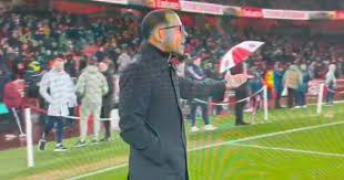 Chelsea boss Liam Rosenior's four-word blast at Arsenal stars caught on camera