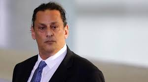 Moraes manda investigar conteúdo de celulares de advogado de Bolsonaro