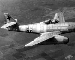 初期のジェット戦闘機 Me 262の画像