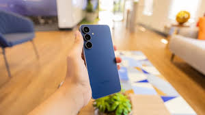 Galaxy S26 FE tem design revelado em vazamento de capinhas; veja fotos