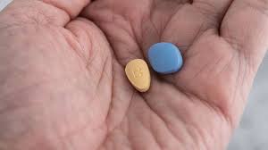 Tadalafila e Viagra: especialistas alertam para riscos físicos e psicológicos do uso recreativo