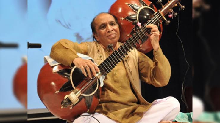 रुद्रवीणावादक हिंदराज दिवेकर यांचे निधन - rudra veena pt. hindraj divekar  passed away at age of 65 - Maharashtra Times