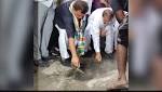 Potholes Mumbai Gets Congress' Attention