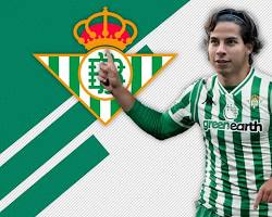 Lainez playing for Real Betis