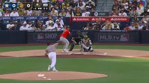 Daulton Varsho's first home run with the Astros (8)