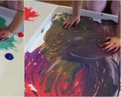 Image of Messy play painting with fingers