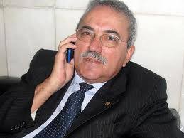 Resultado de imagem para charge com  deputado federal Atila Lira  e claudio silva