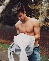 Hasil gambar untuk cameron dallas