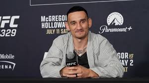 Max Holloway aims to 'put paws' on Conor McGregor and land trilogy