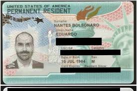 Mônica Bergamo: Governo Trump concede green card a Eduardo Bolsonaro