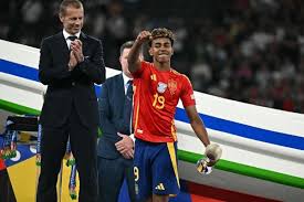 Portugal Vs Spanyol: Pesan Bijak Ronaldo untuk Lamine Yamal Jelang Final