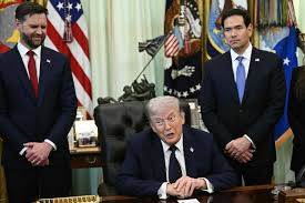 Uusi nimi nousussa USA:n presidenttipörssissä – Valkoisen talon ajattelussa muutos