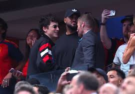 Timothée Chalamet catches up with David Beckham at Spain vs France World Cup game and more star snaps