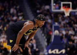 Jimmy Butler joga hoje? Warriors x Mavericks pela NBA (22/1/2026)