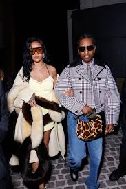 10 cặp uyên ương mặc đẹp nhất thế giới 2024 - Báo VnExpress ...