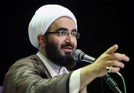 تذکر امام جمعه تهران به شعاردهندگان: ربطی به اینجا ندارد!