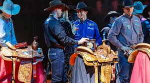 Wright Brothers Chase Gold at NFR Amidst Tight All-Around Battle