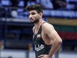 قیمت دلار از ۱۴۷ هزار تومان بالاتر رفت