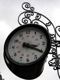 Resultado de imagen de imagen reloj las y veinte