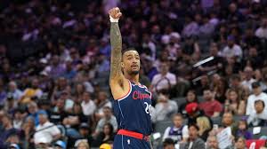 John Collins signs with Detroit Pistons