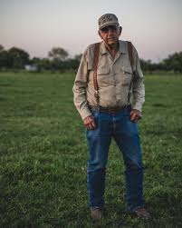 As promised, I'll be doing a little background and history information of our cattle operation here this week. 😄 I want to start with introducing my grandfather, Harold Clubb. At 91 years