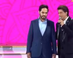 Image of Aakash Ambani and Shahrukh Khan