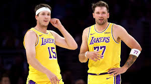 Luka Doncic, Austin Reaves Lose NBA Weekly Award to Unexpected Western Conference Star