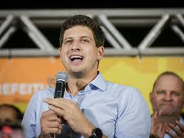 João Campos fala sobre reviravolta da pesquisa Quaest na disputa em Pernambuco
