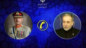 گفت‌وگوی تلفنی عراقچی و فرمانده ارتش پاکستان درباره تحولات منطقه