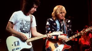 Guitar Player - News update