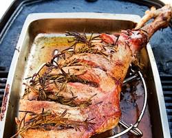 Cordero al horno con hierbas