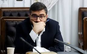 سقاب اصفهانی کیست؟ / از تصادف دلخراش خانوادگی تا مرگ همسر و اهدای اعضای بدن فرزند