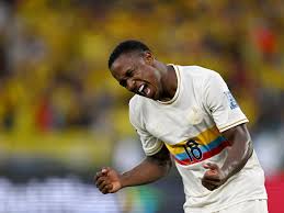 ¡Golazo! Luis Sinisterra se estrena con Cruzeiro en la Liga Brasileña - Imagen principal del artículo