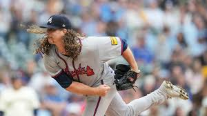 Cerveceros vencen a Bravos: Acuña impulsa carrera, Priester brilla - Imagen principal del artículo