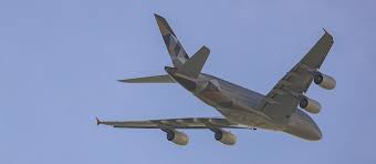 Iran-Krieg: ++ Emirates und Etihad nehmen Betrieb wieder auf ++